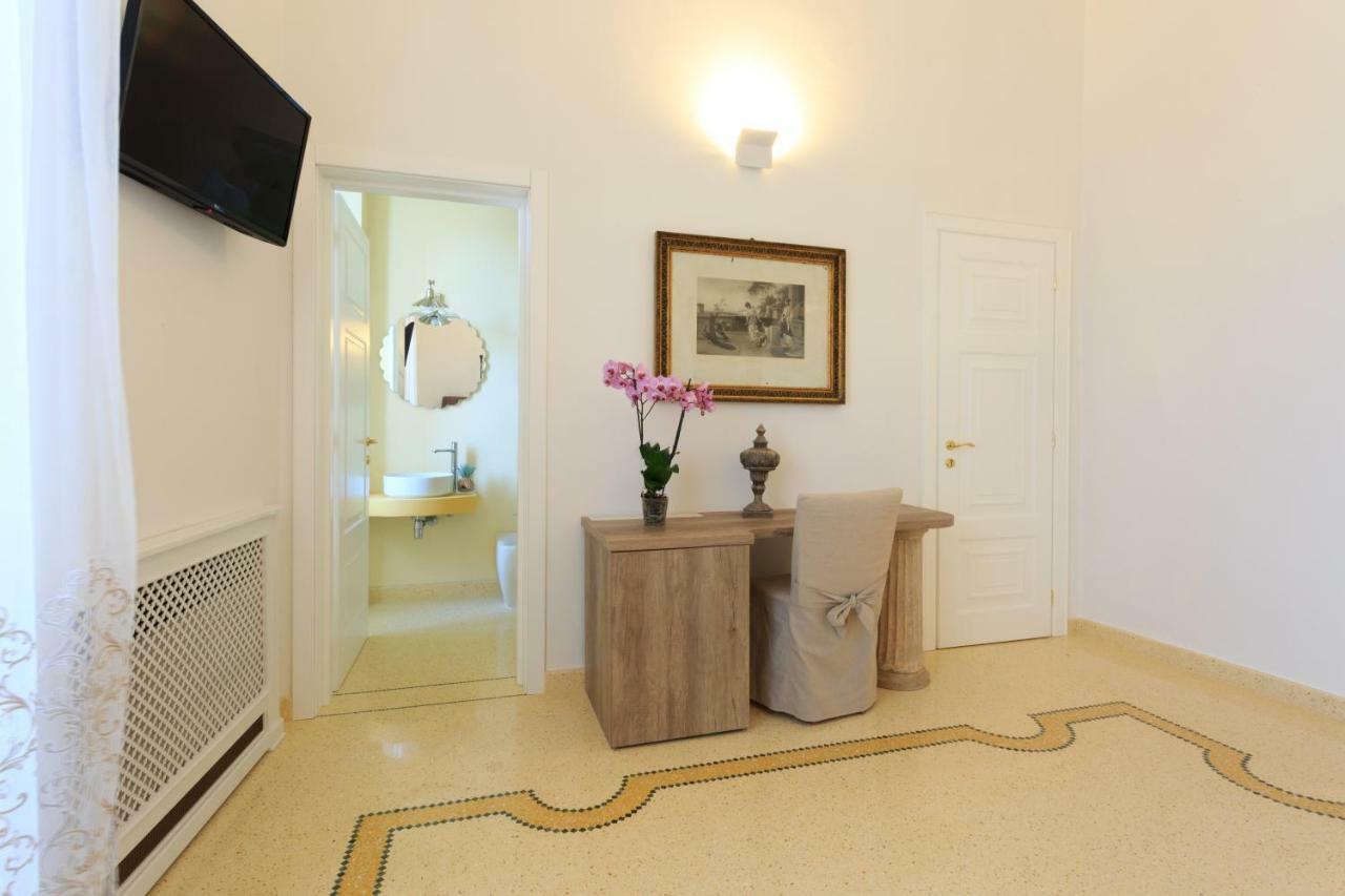 Palazzo Casto Relais Hotell Taviano  Eksteriør bilde