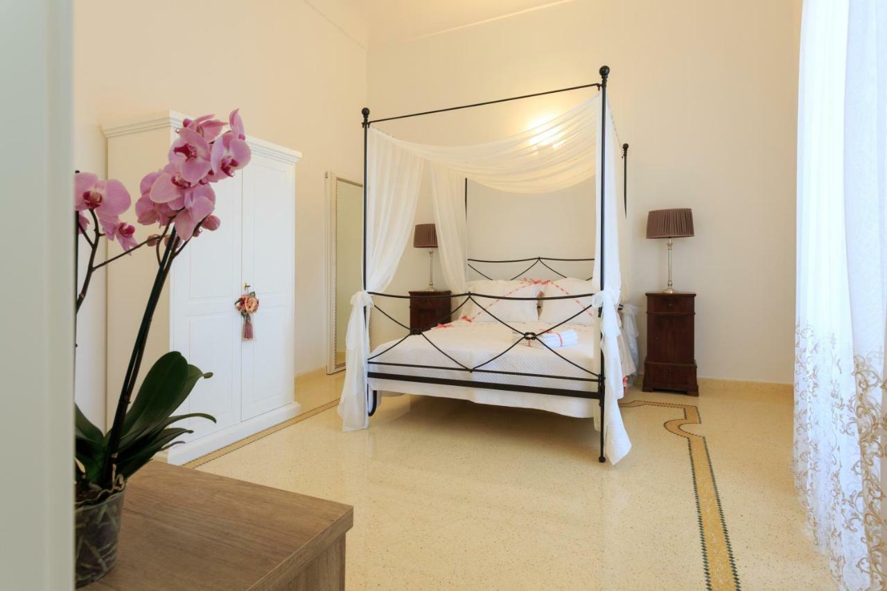 Palazzo Casto Relais Hotell Taviano  Eksteriør bilde